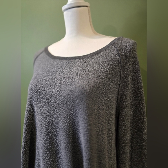 Aerie Just Add Leggings Gray Knit Sweater With Pockets - Picture 4 of 8